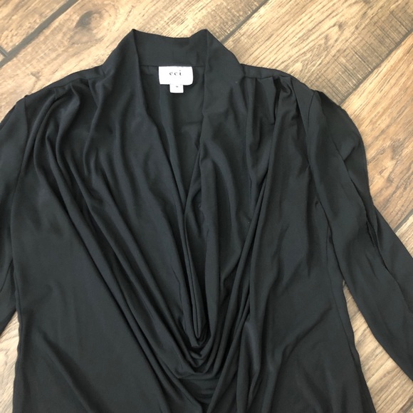 ECI NY opened sleeve draping blouse - Picture 5 of 5